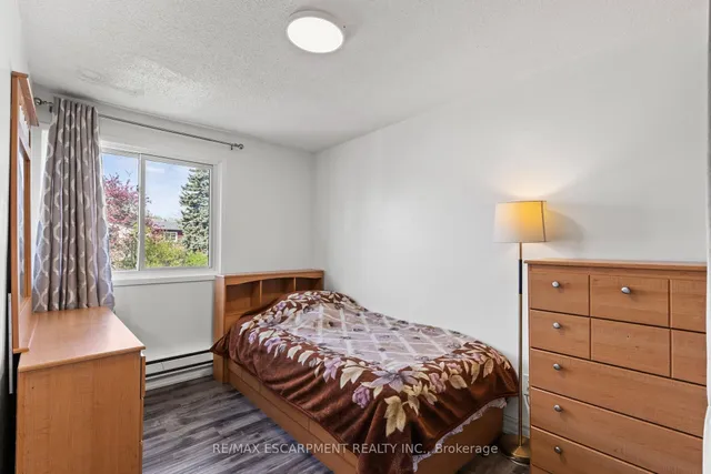 Additional image 15 of 21 Grand River Crt