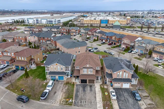 Additional image 2 of 803 Khan Cres