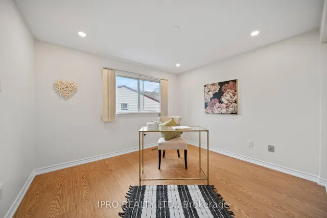 Additional image 19 of 734 Briar Cres