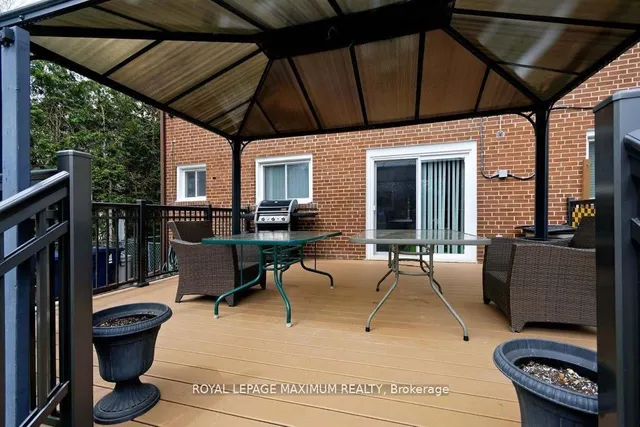 Additional image 23 of 11 Fairchild Ave