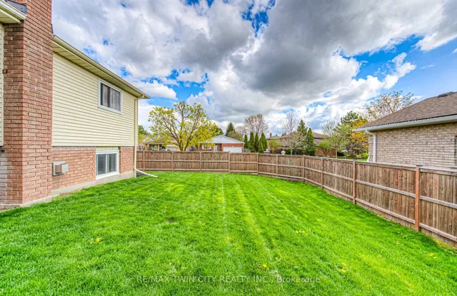 Additional image 26 of 139 Brierdale Dr