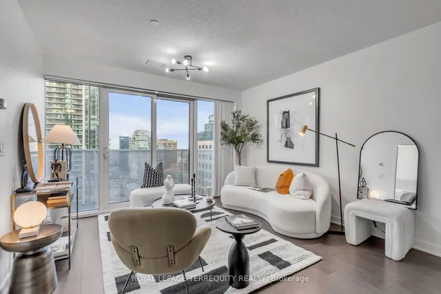 Additional image 18 of 88 Harbour St Unit 3006