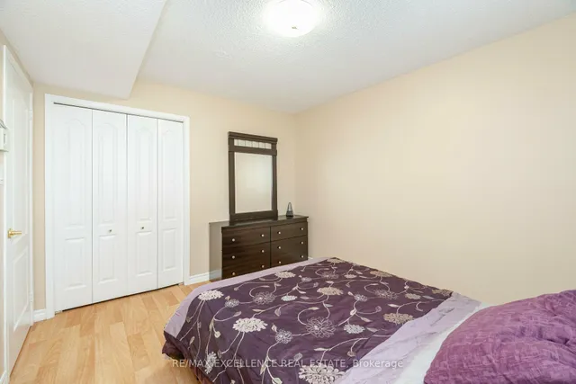 Additional image 25 of 60 Indian Cres