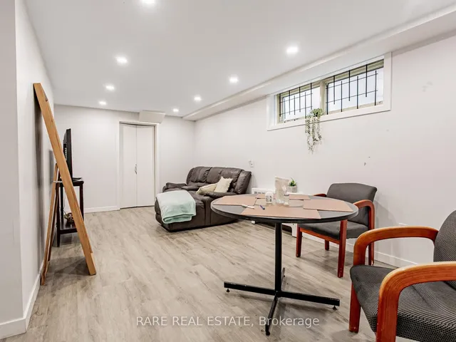 Additional image 28 of 262 Haddington Ave