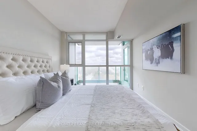 Additional image 18 of 15 Singer Crt Unit 1103