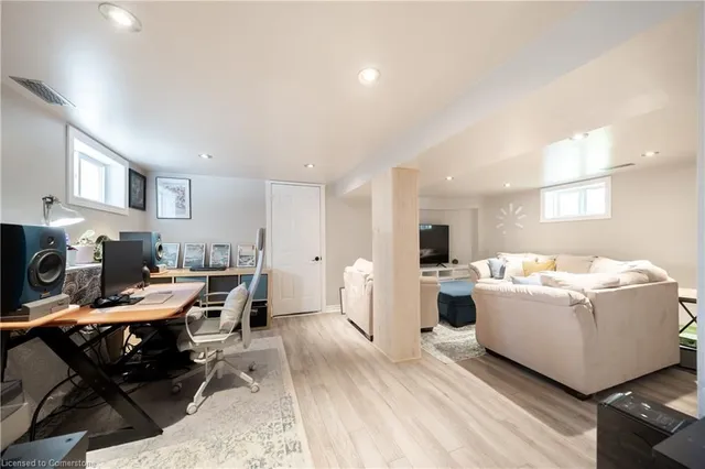 Additional image 26 of 105 Tragina Ave