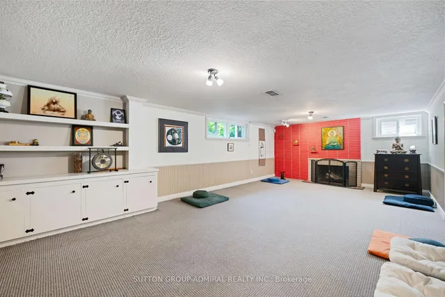Additional image 34 of 39 Pinehurst Cres