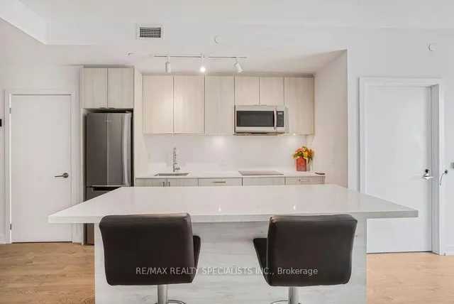 Additional image 31 of 1926 Lakeshore Blvd Unit 3711