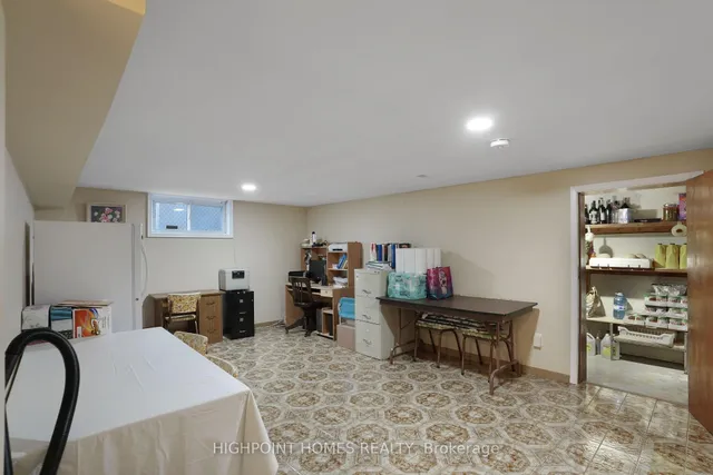 Additional image 26 of 31 Scarden Ave