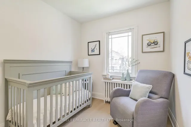 Additional image 27 of 133 Queens Dr