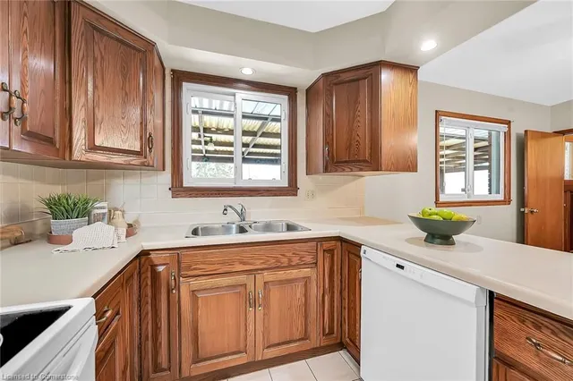 Additional image 17 of 200 Huron Ave