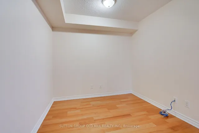 Additional image 9 of 5229 Dundas St Unit 1603