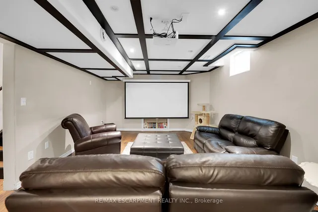 Additional image 43 of 56 Nanaimo Cres