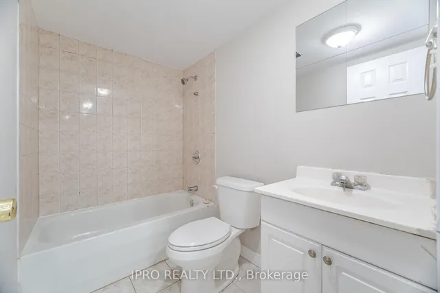 Additional image 42 of 803 Khan Cres