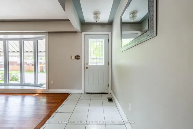 Additional image 5 of 3 TANAGER Ave