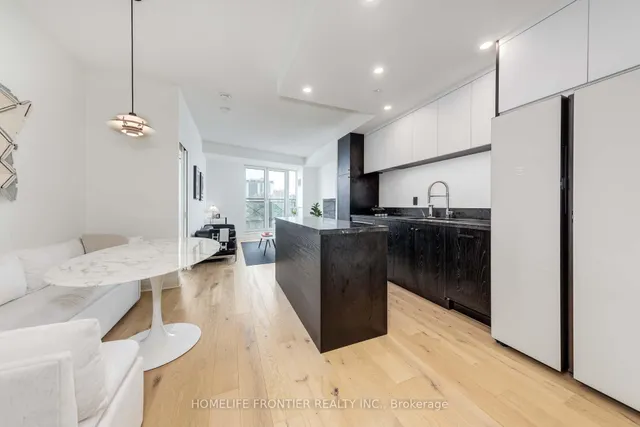 Additional image 3 of 20 Scrivener Sq Unit 905