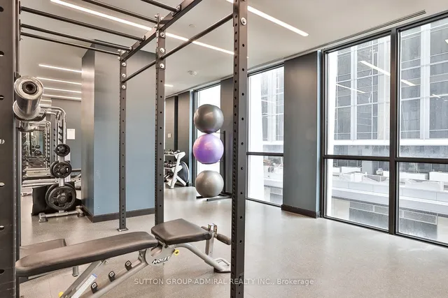 Additional image 3 of 1 Yorkville Ave Unit 4902