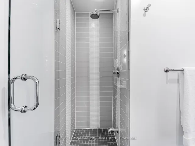 Additional image 21 of 55 Front St Unit 420