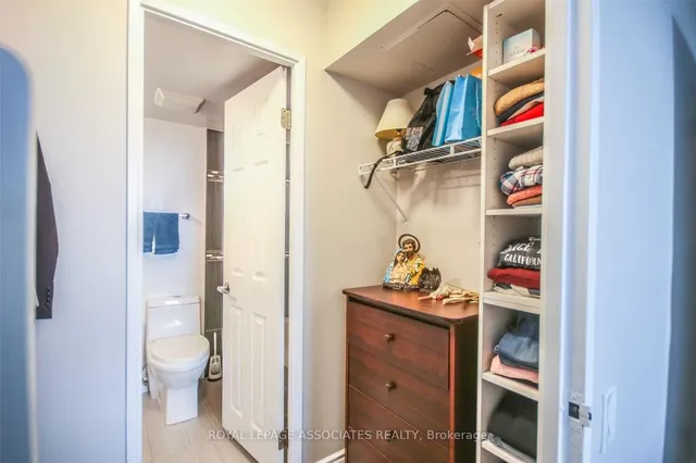 Additional image 20 of 2466 Eglinton Ave Unit LP11