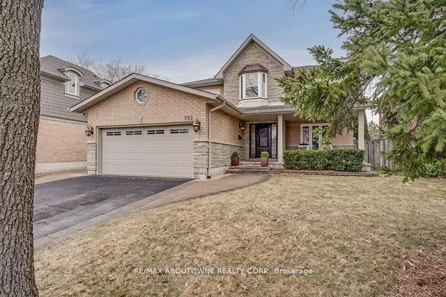 393 CLAREMONT Cres