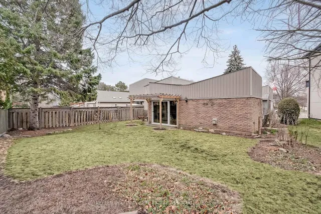 Additional image 33 of 6427 Dunray Crt