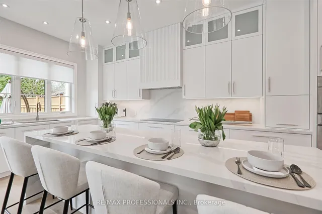 Additional image 24 of 466 Prince Edward Dr