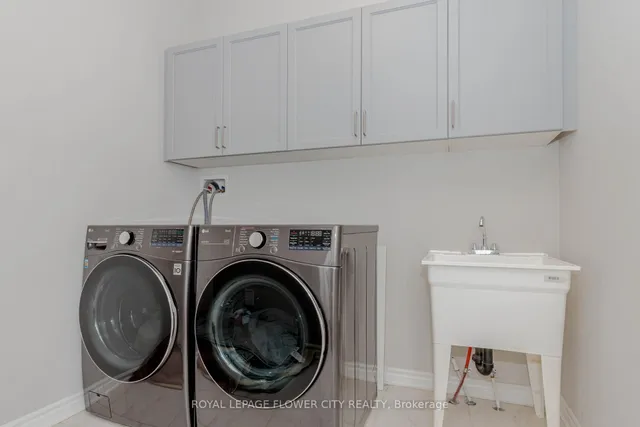 Additional image 36 of 1371 Lobelia Cres