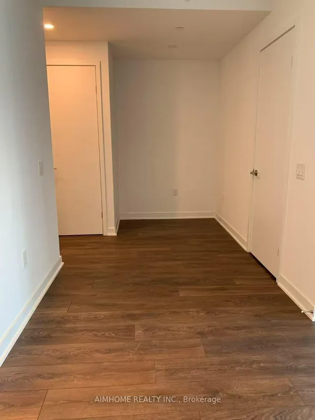 Additional image 4 of 125 Blue Jays Way Unit 1009