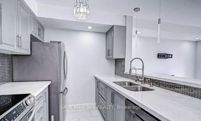 Additional image 7 of 45 Cedarhill Cres Unit 4D