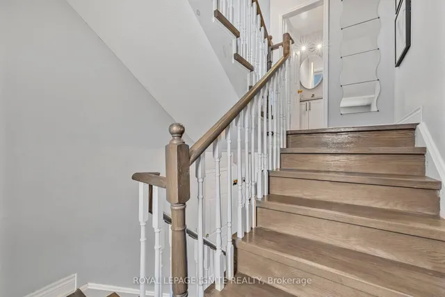 Additional image 7 of 12 Eli Shackleton Crt