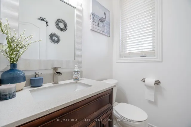 Additional image 16 of 7 Prince Edward Blvd