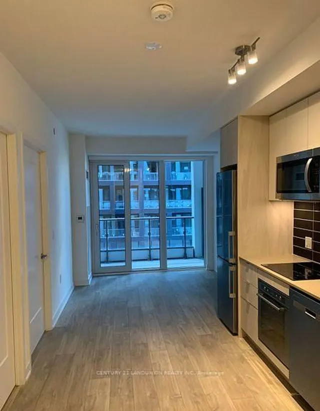 Additional image 4 of 121 Lower Sherbourne St Unit 644 SW