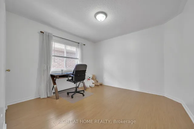 Additional image 32 of 83 River Rock Cres