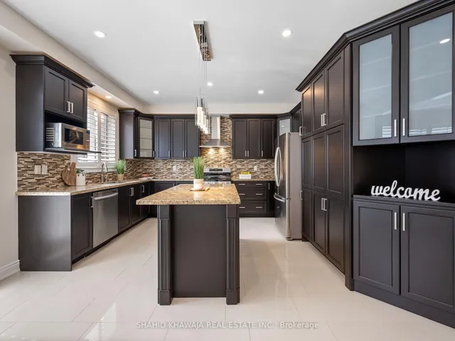 Additional image 16 of 27 Lampman Cres