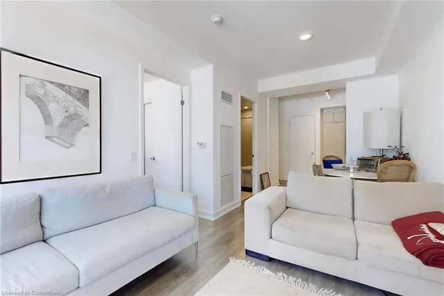 Additional image 10 of 125 Blue Jays Way Unit 2907