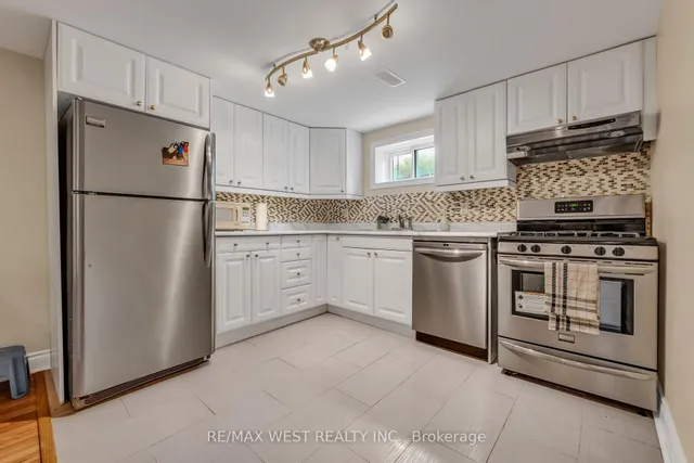 Additional image 32 of 15 Breadner Dr