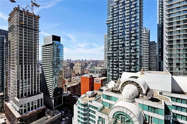 Additional image 30 of 125 Blue Jays Way Unit 2907
