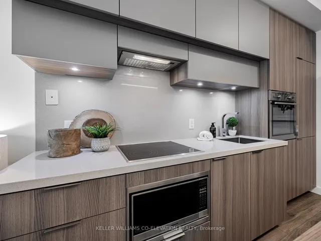 Additional image 17 of 8 Eglinton Ave Unit 1003