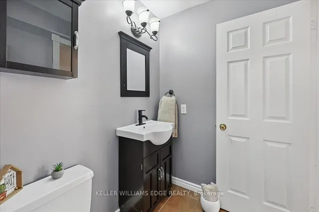 Additional image 10 of 2338 Malcolm Cres