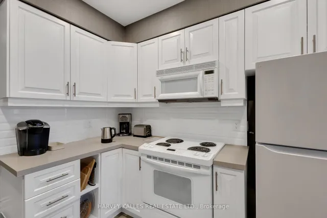 Additional image 44 of 1801 Bayview Ave Unit 605