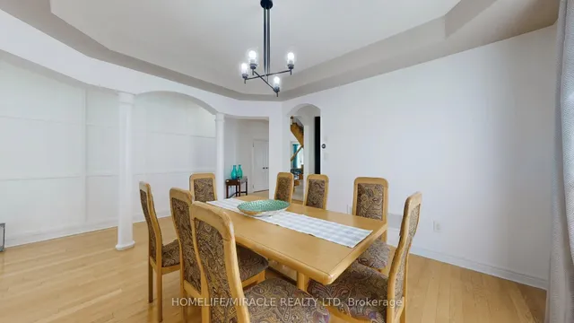 Additional image 9 of 33 Garryoaks Dr