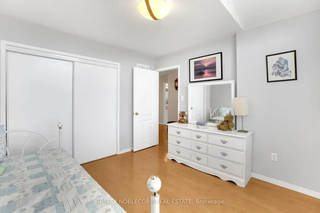 Additional image 30 of 129 Queen Mary Dr