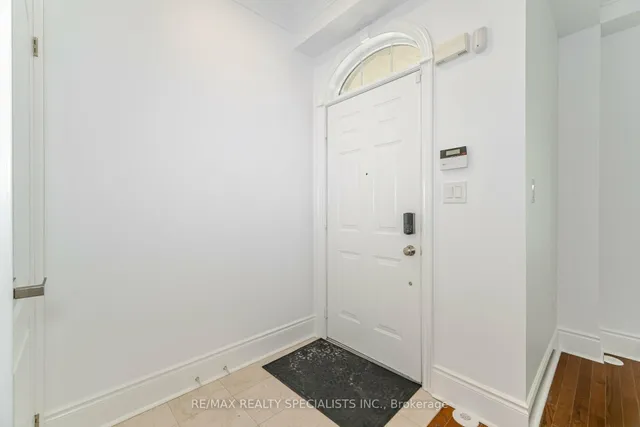 Additional image 3 of 8C Clairtrell Rd