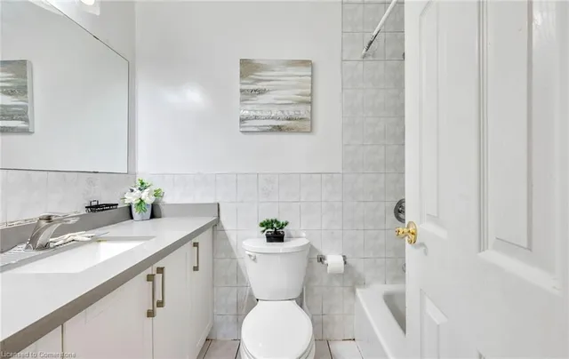 Additional image 28 of 3025 Queen Frederica Dr Unit 201