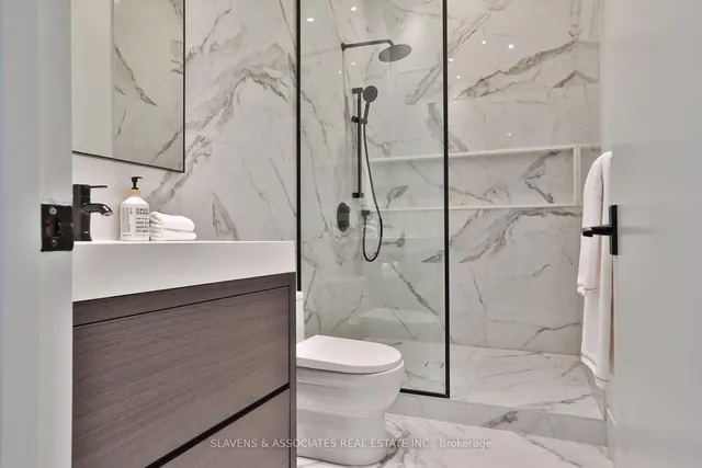 Additional image 28 of 216 Glenayr Rd