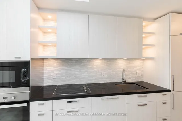 Additional image 5 of 32 Davenport Rd Unit 306