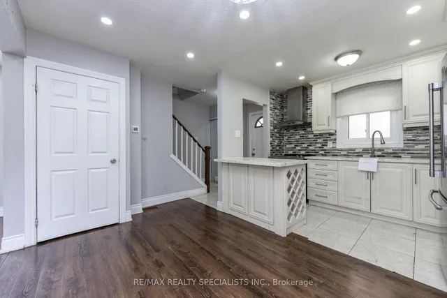 Additional image 6 of 5 Josephine Crt