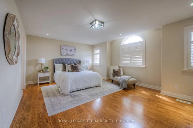 Additional image 34 of 217 1/2 Federal St