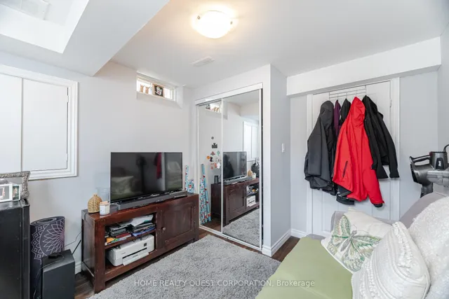 Additional image 37 of 1322 Mowat Lane