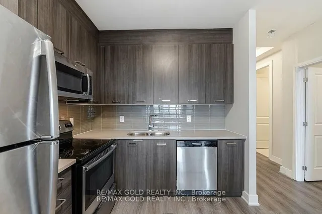 Additional image 6 of 150 Main St Unit 806